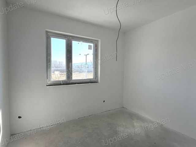 640
