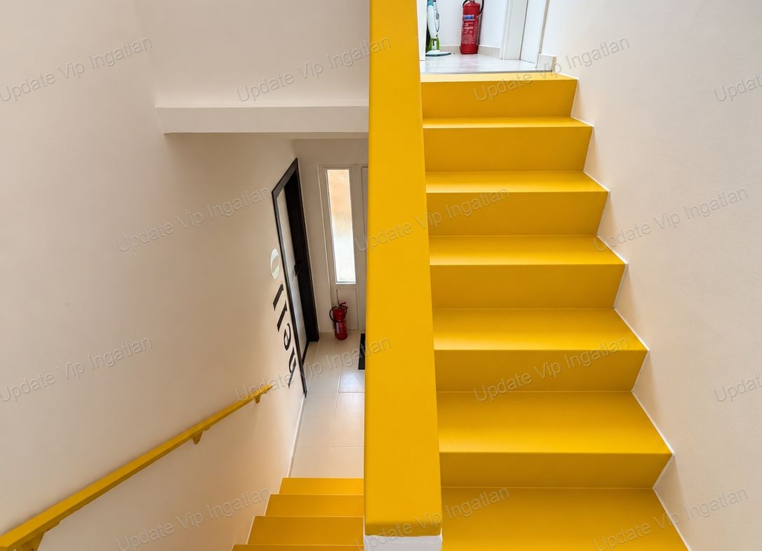 1086